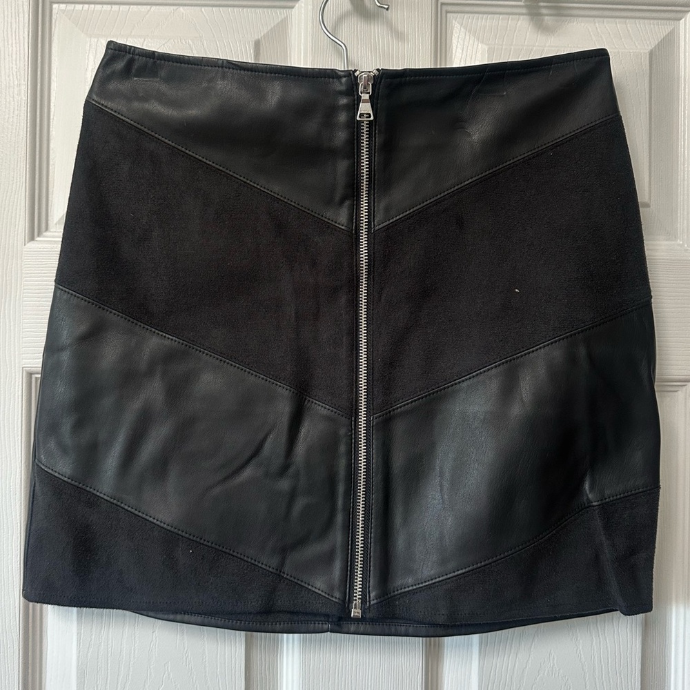 Express Black Pencil Mini Skirt with Silver Zipper